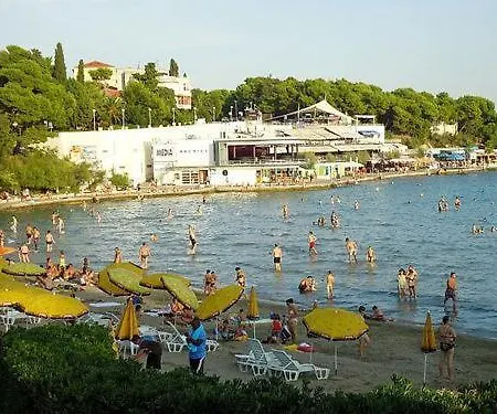 Centar 2 Private With Ensuite And Kitchenette Apartment