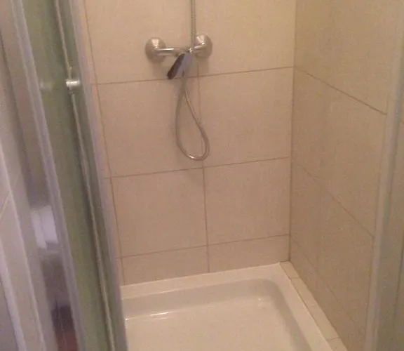 Centar 2 Private With Ensuite And Kitchenette スプリト